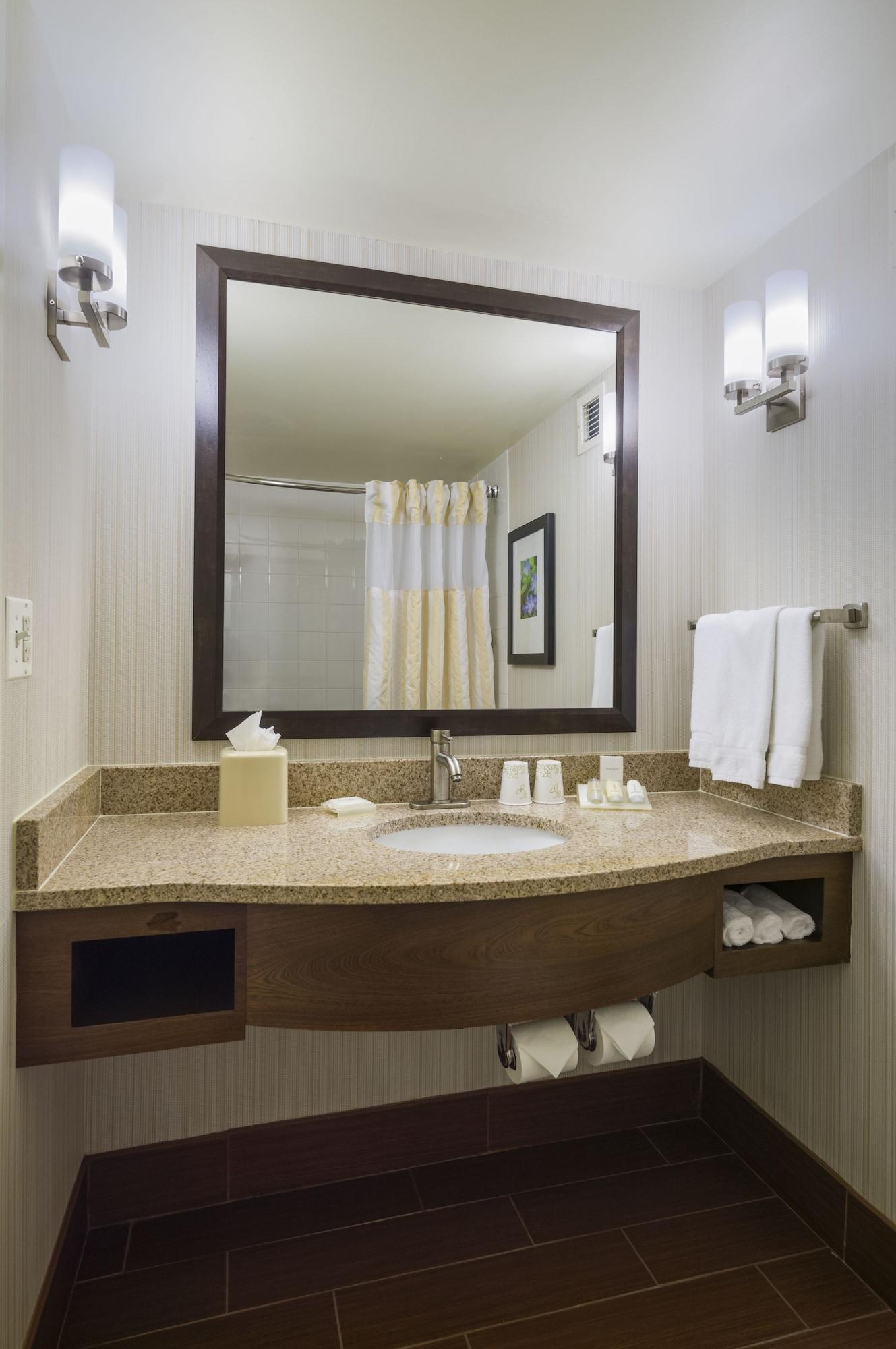 Hilton Garden Inn Edison/Raritan Center Buitenkant foto