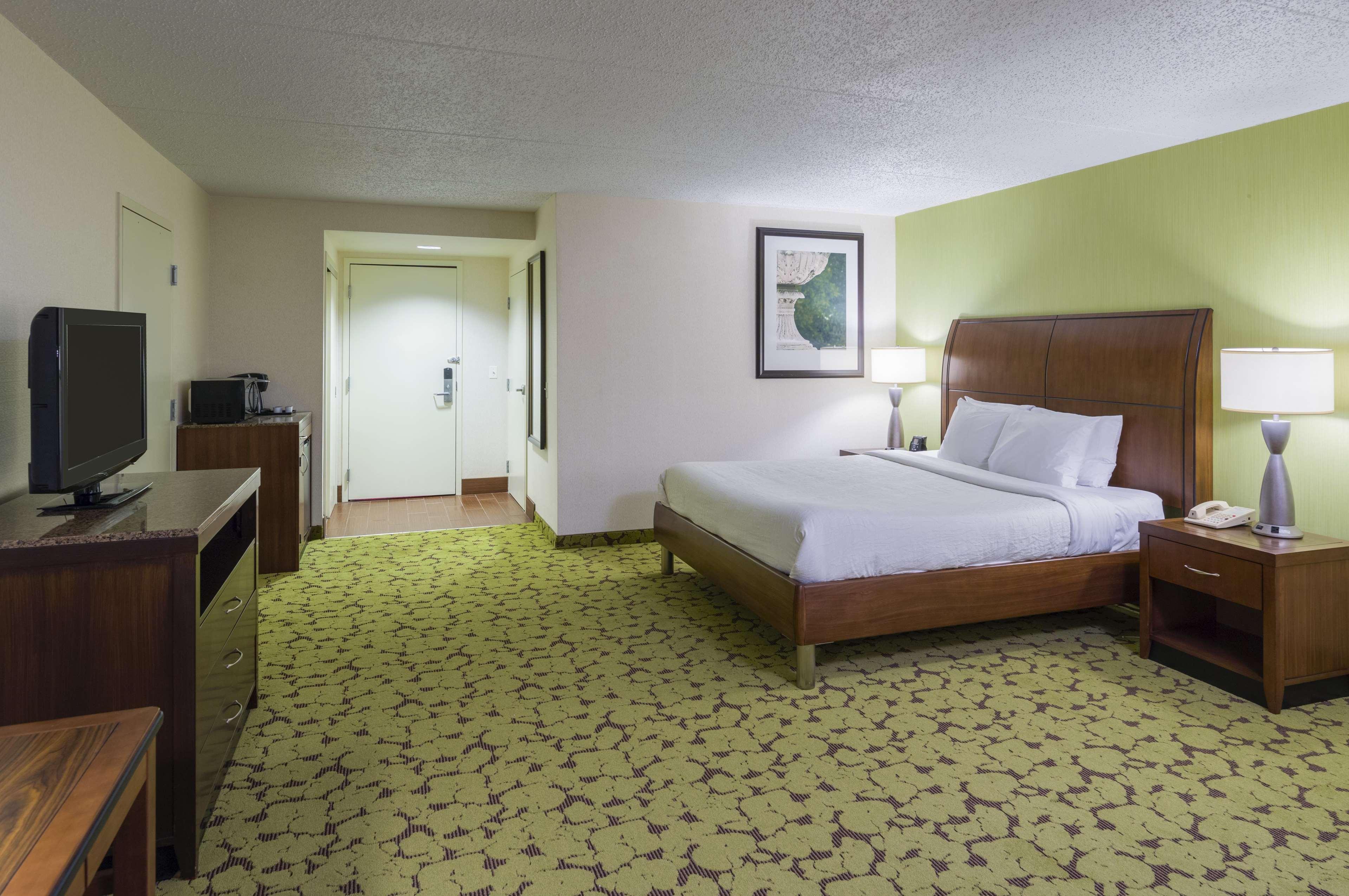 Hilton Garden Inn Edison/Raritan Center Buitenkant foto