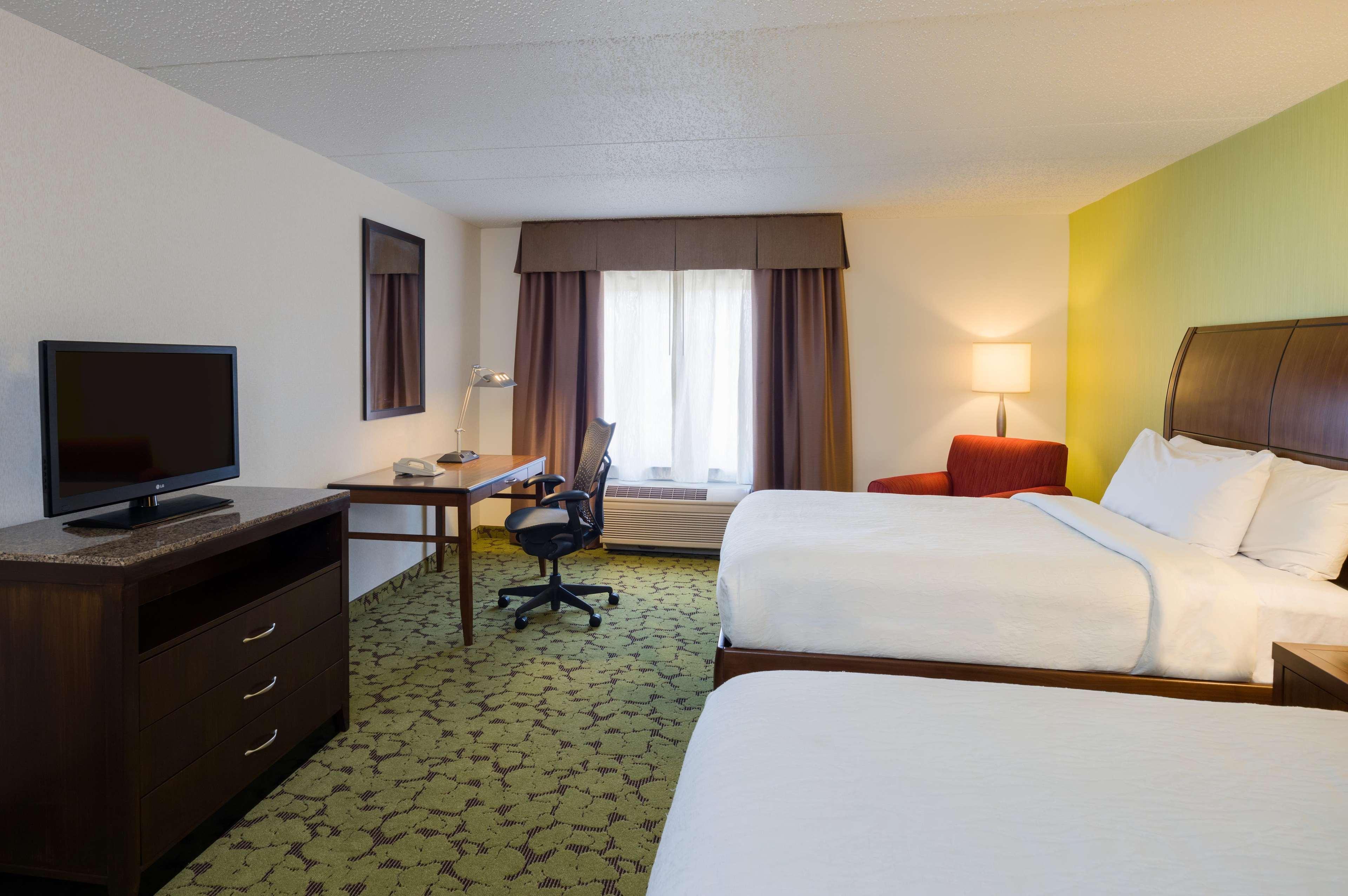 Hilton Garden Inn Edison/Raritan Center Buitenkant foto