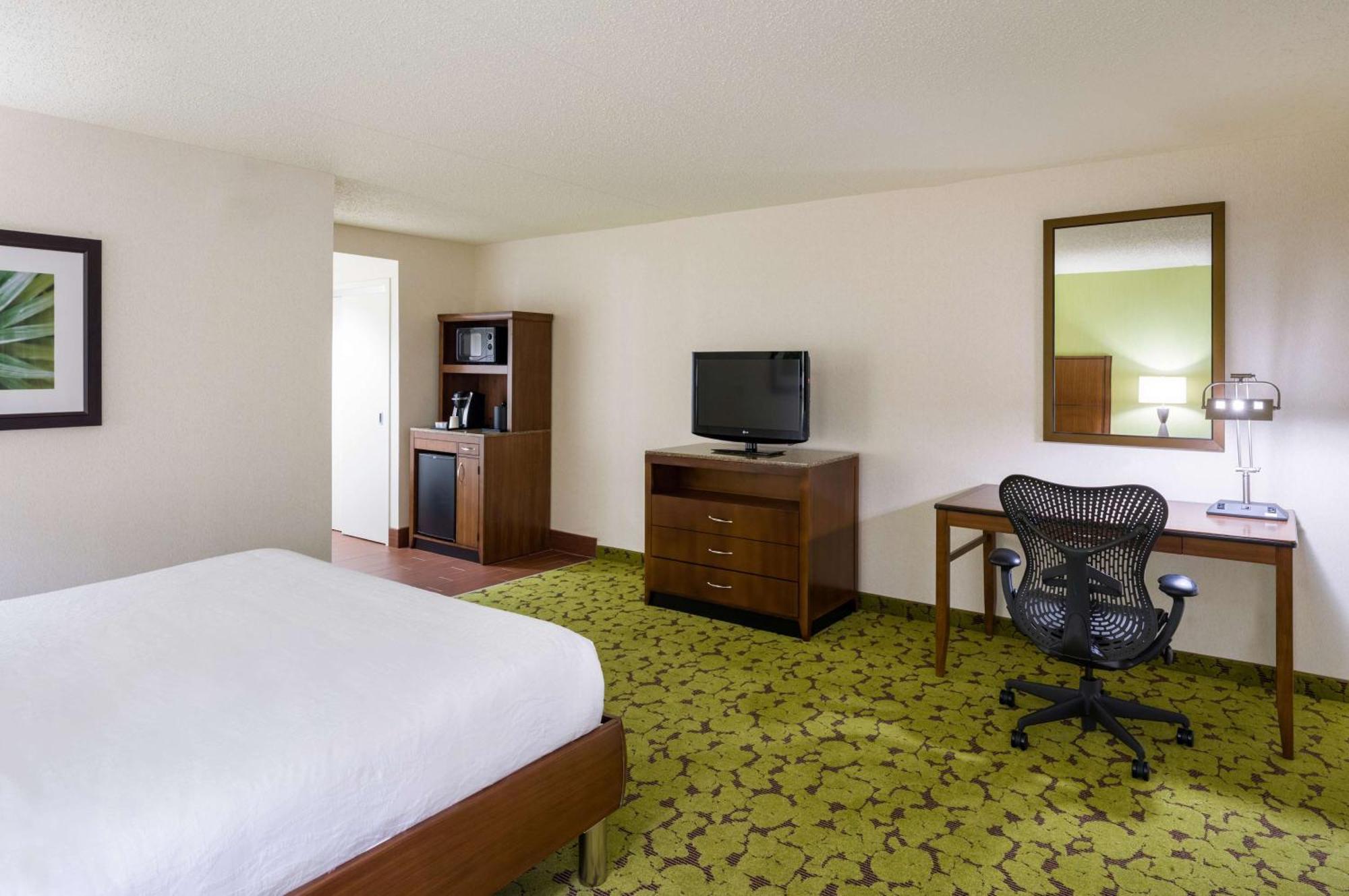 Hilton Garden Inn Edison/Raritan Center Buitenkant foto