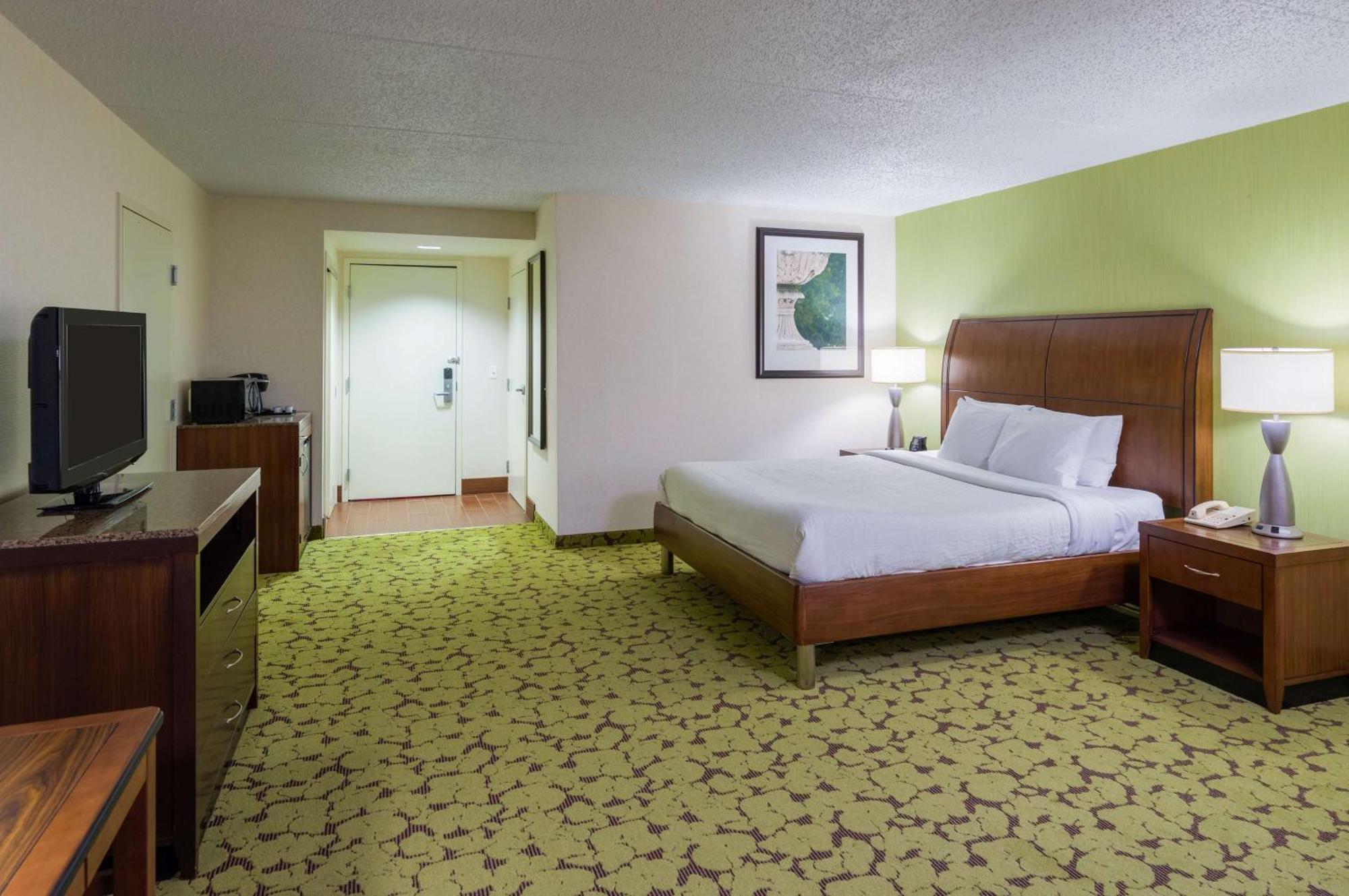 Hilton Garden Inn Edison/Raritan Center Buitenkant foto